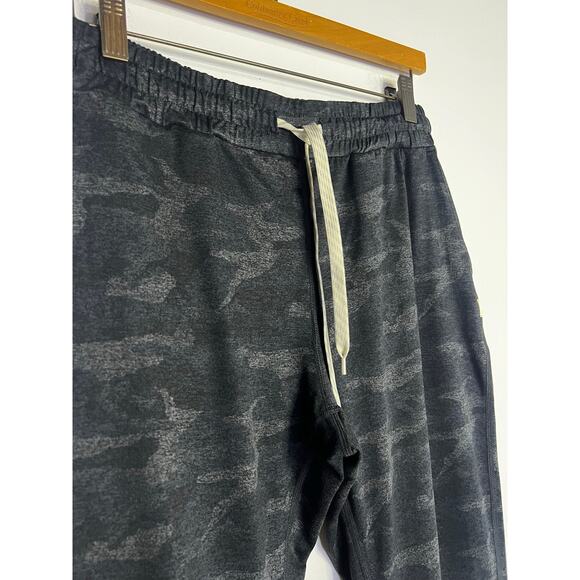 Vuori W Performance Black Camo Jogger Size Small - Picture 3 of 7